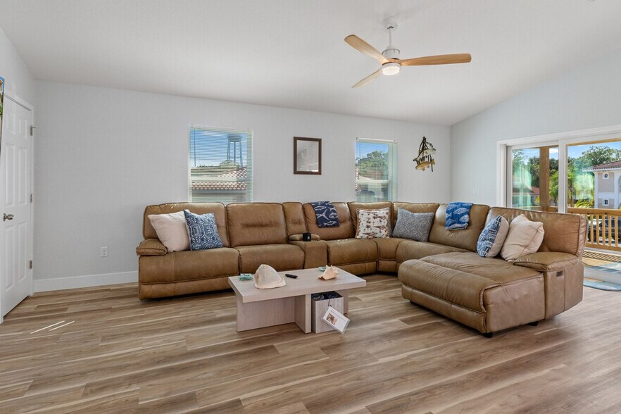 Building Photo - 10244 W Waterlander Lp