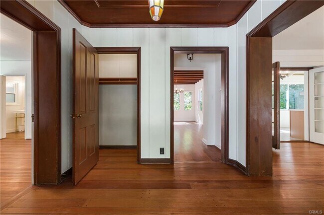 Building Photo - 4805 Alta Canyada Rd