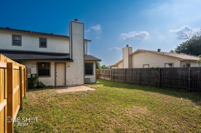 Building Photo - 1359 Yeomans Rd