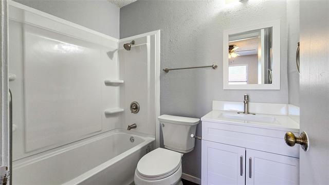 Building Photo - 1526 Toyah Creek Ln