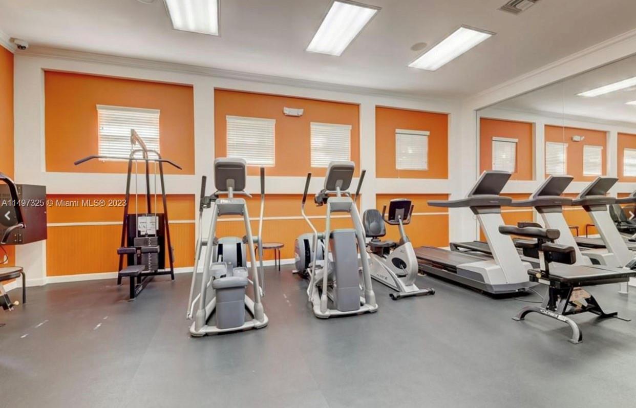 Building Photo - 5900 W Sample Rd