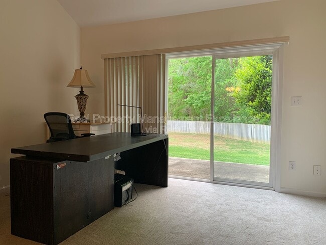 Building Photo - 205 Will Ct