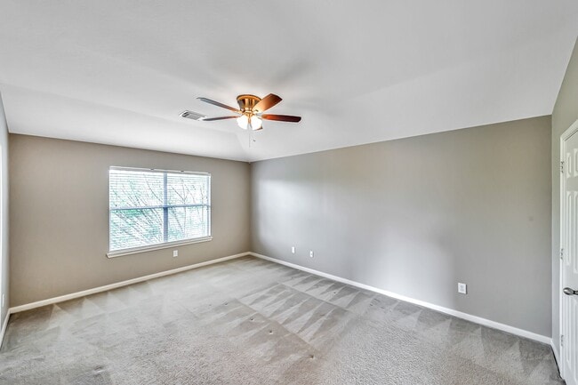 Building Photo - 20243 Sunset Ranch Dr