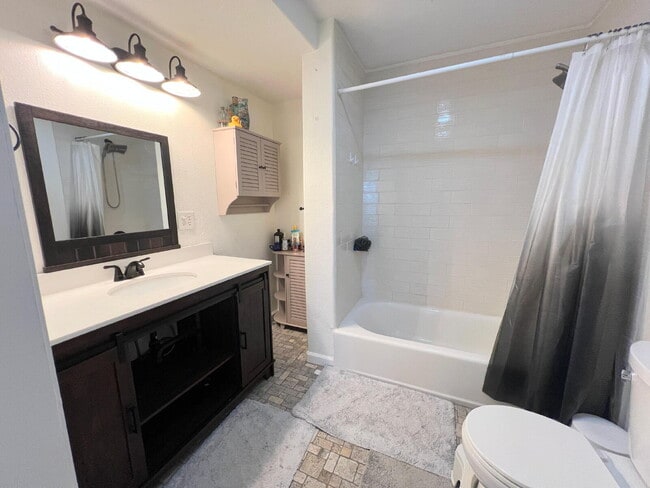 Building Photo - Pets Welcome- Charming 2-Bedroom Home with Fenced Yard in Roosevelt