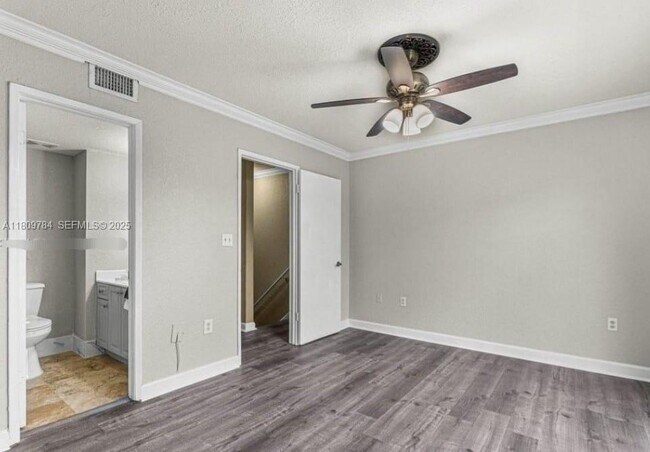 Building Photo - 3906 NW 90th Ave