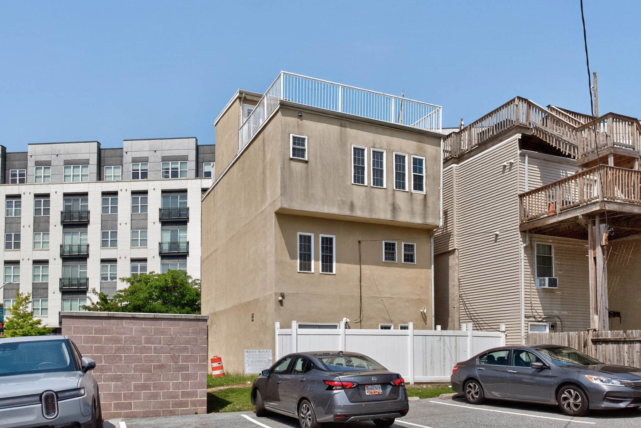 Building Photo - 1125 Race St
