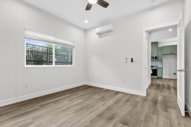 Building Photo - 6519 Coldwater Canyon Ave