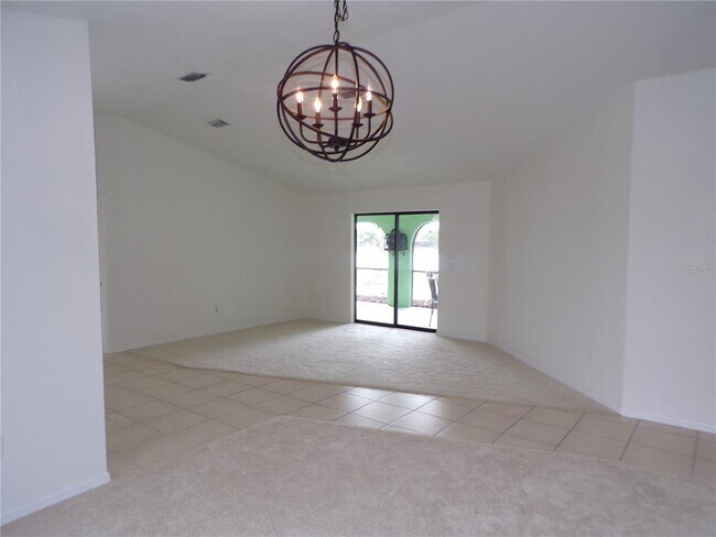 Building Photo - 2437 Greenland Ct