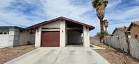 Building Photo - 3 Bedroom Single Story Townhome