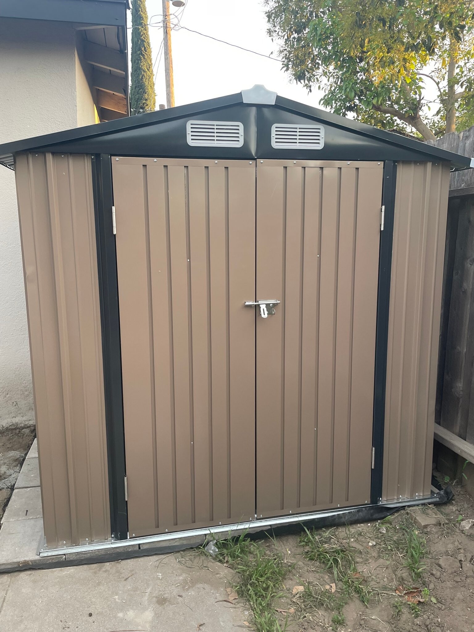 Building Photo - 3608 W Valencia Dr