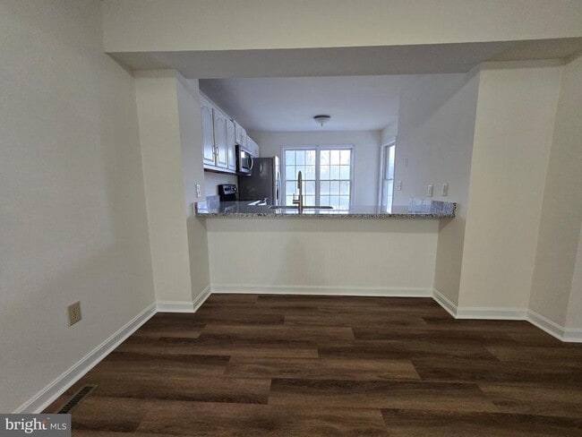 Building Photo - 116 Lowber St