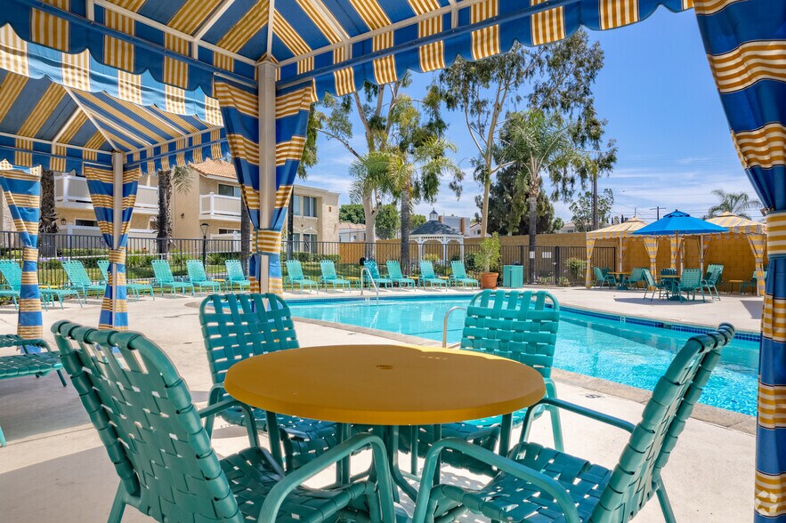 Bradbury Park Apartments 2222 E Huntington Dr Duarte CA 91010