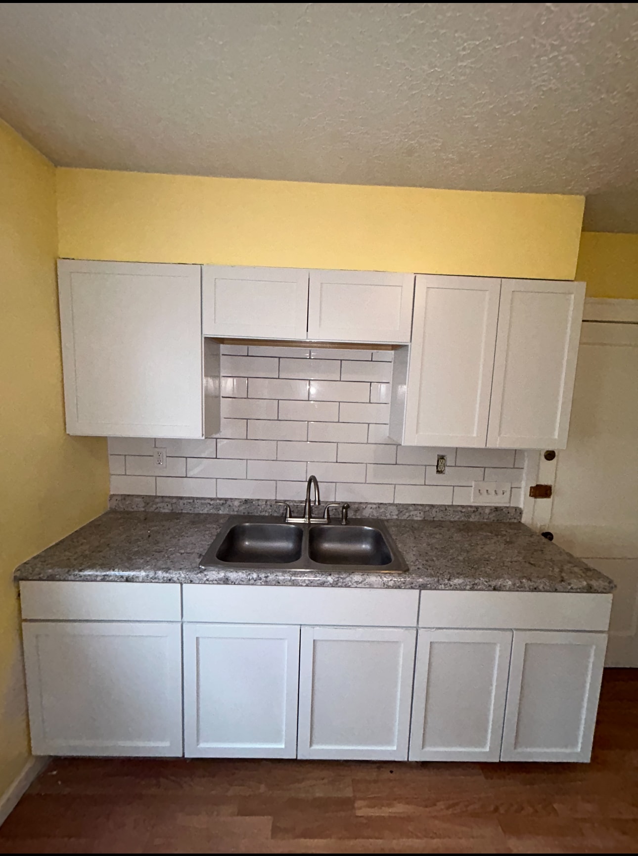 Building Photo - 3911 W 18th St