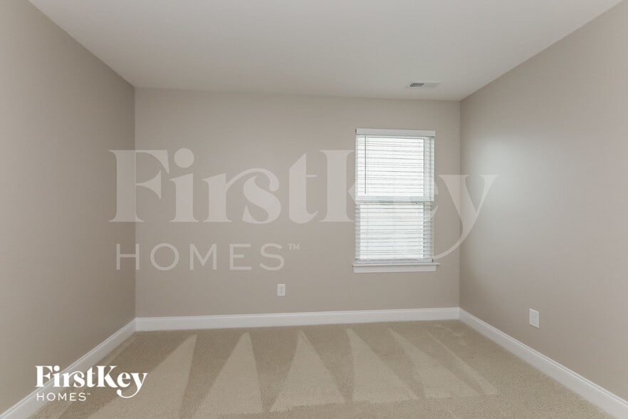 Building Photo - 1026 Mendenhall St