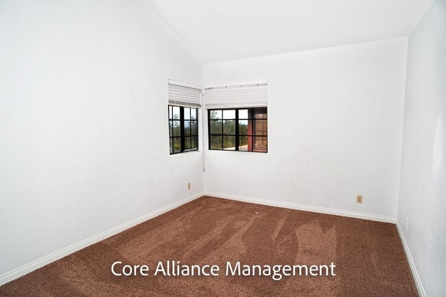 Building Photo - 18324 Algiers St