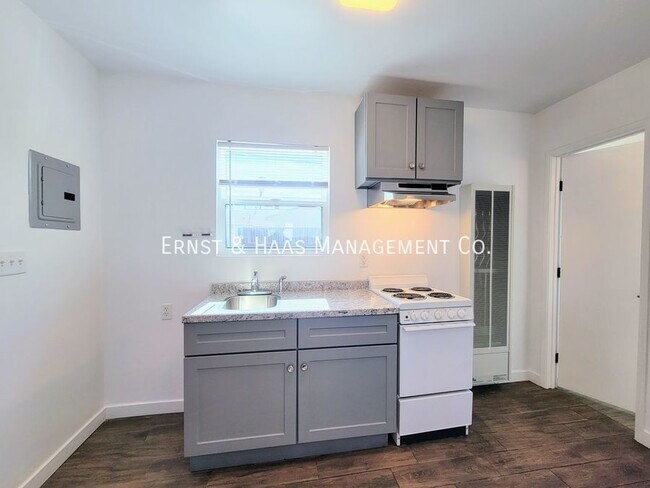 Building Photo - 4514 Linden Ave