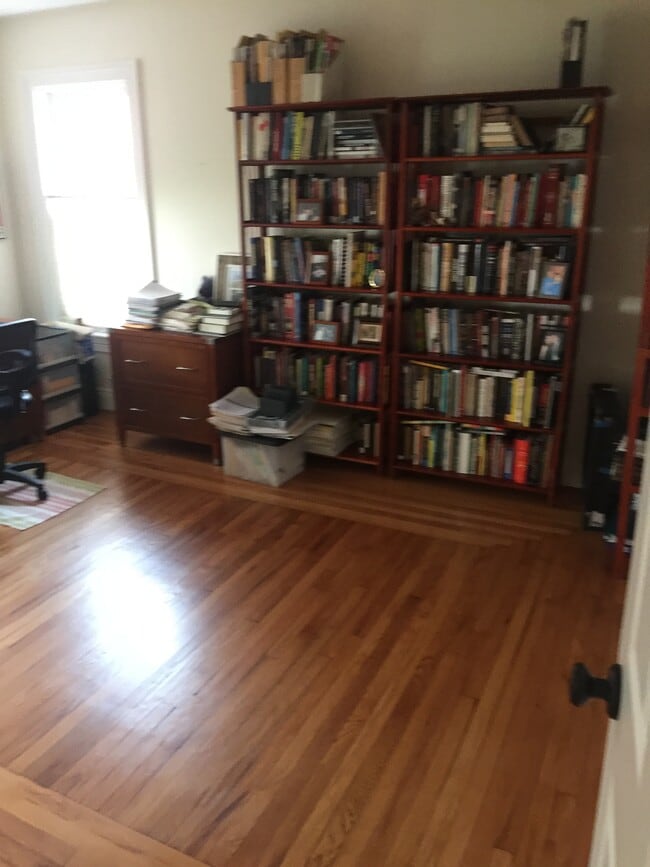 Master (currently as office) - 12 Howard Ave