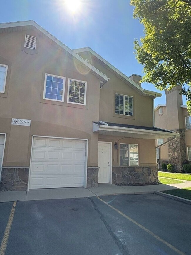 Building Photo - 7097 Longitude Ln