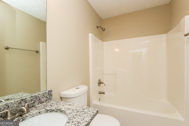 Building Photo - 308 Barr Cir