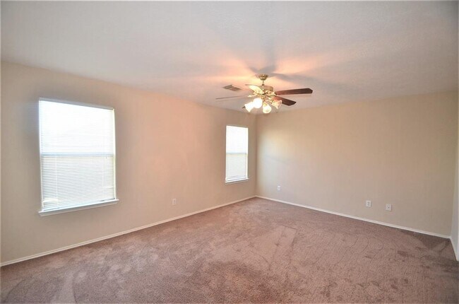 Building Photo - 4915 Winding View Ln