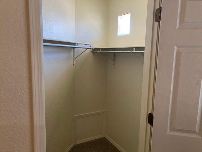 Building Photo - 2716 Los Compadres St NW