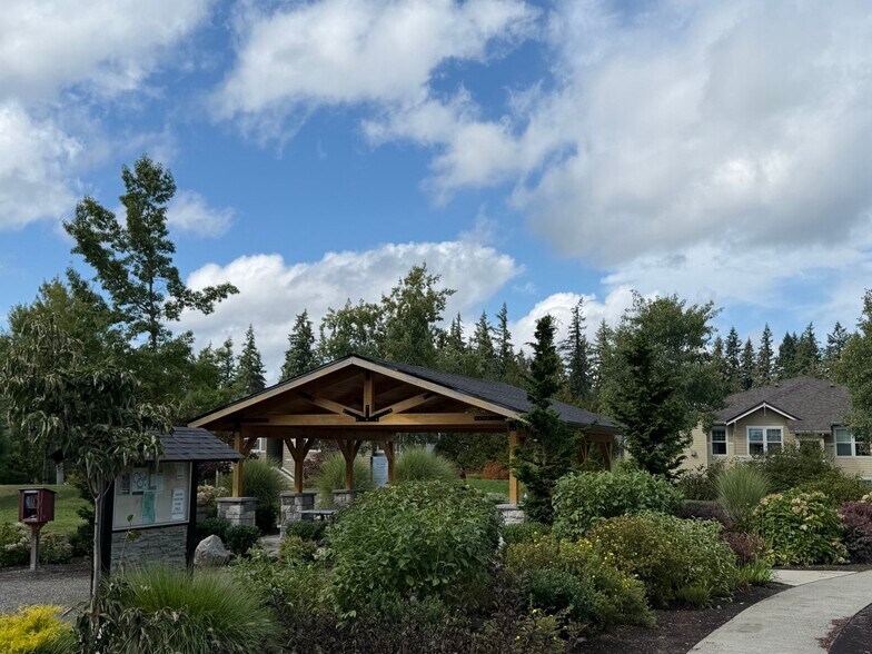 Building Photo - 22663 NE Alder Crest Dr