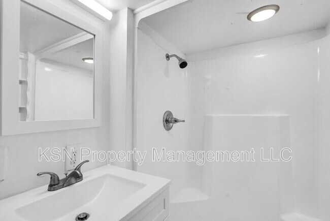 Building Photo - 130 Salt Creek Rd