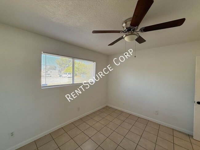 Building Photo - 4318 Ave L 2