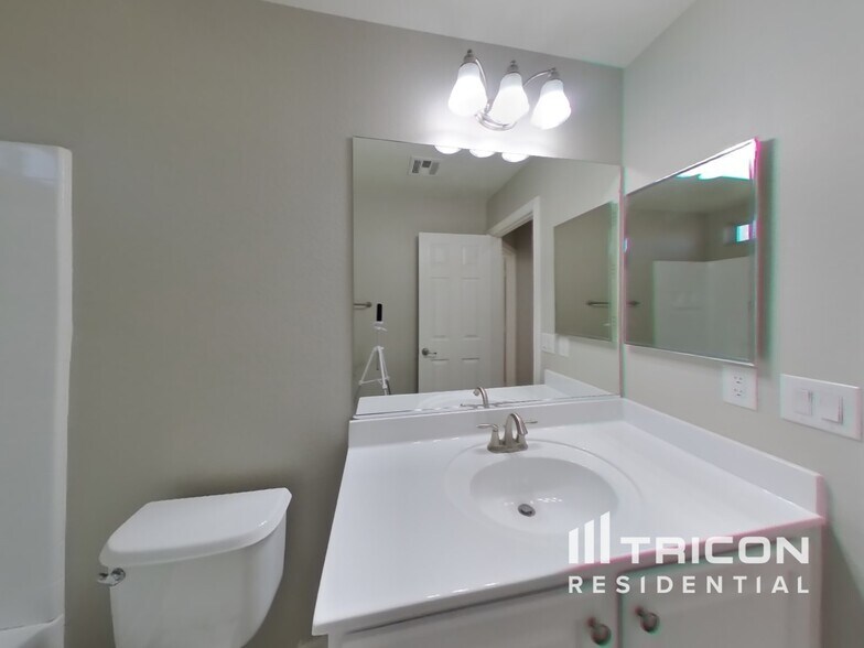 Building Photo - 7205 Bombay Reef Ct