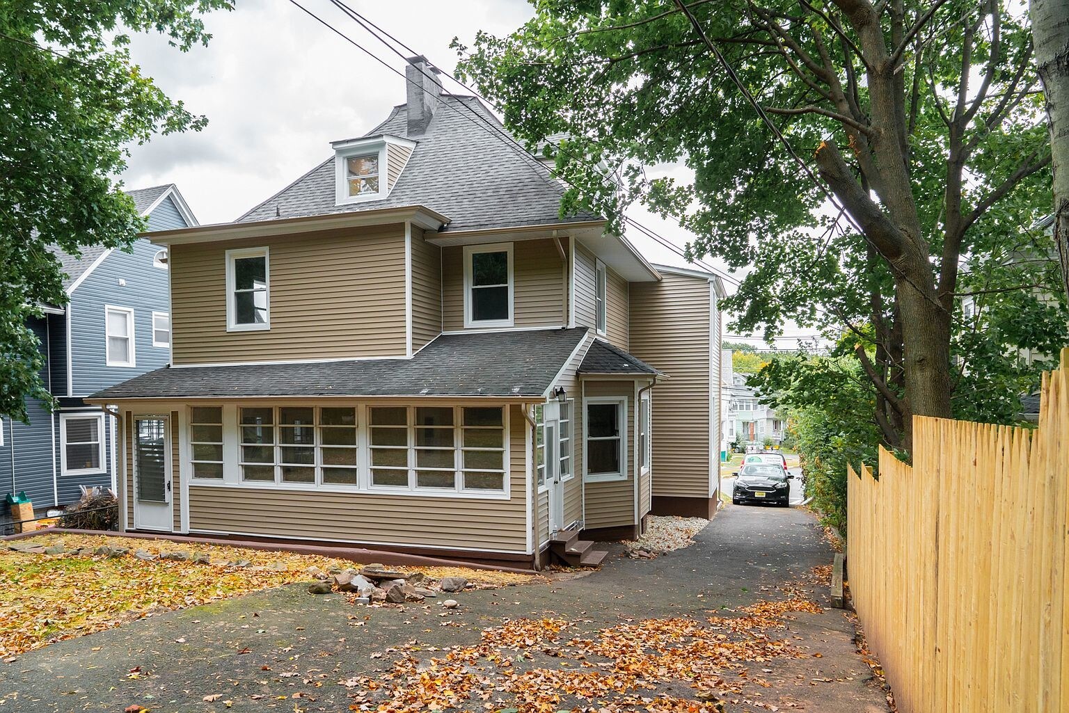 Parking - 158 Valley Rd