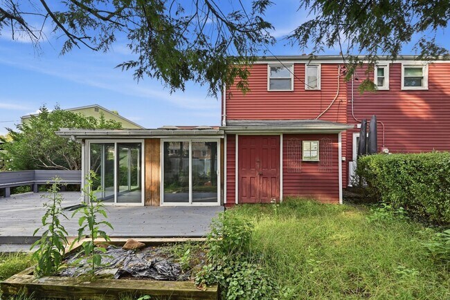 Building Photo - 1403 Uelen Ct
