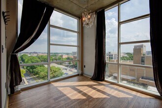 Building Photo - COMING SOON! Affordable Comfort: 1BR/1BA C...