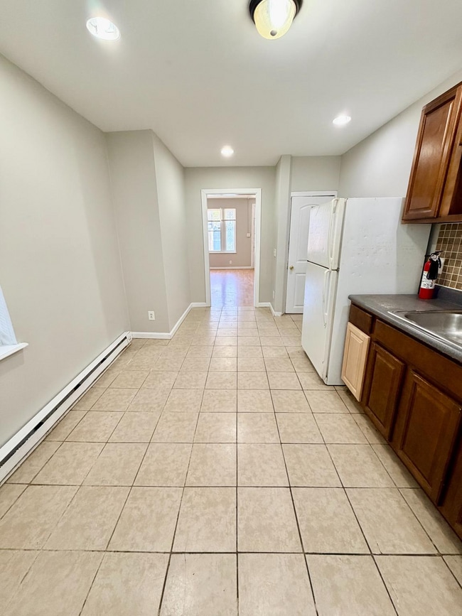 Building Photo - 1448 S 27th St