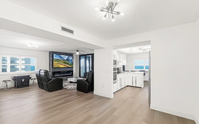 Building Photo - 3003 S Atlantic Ave