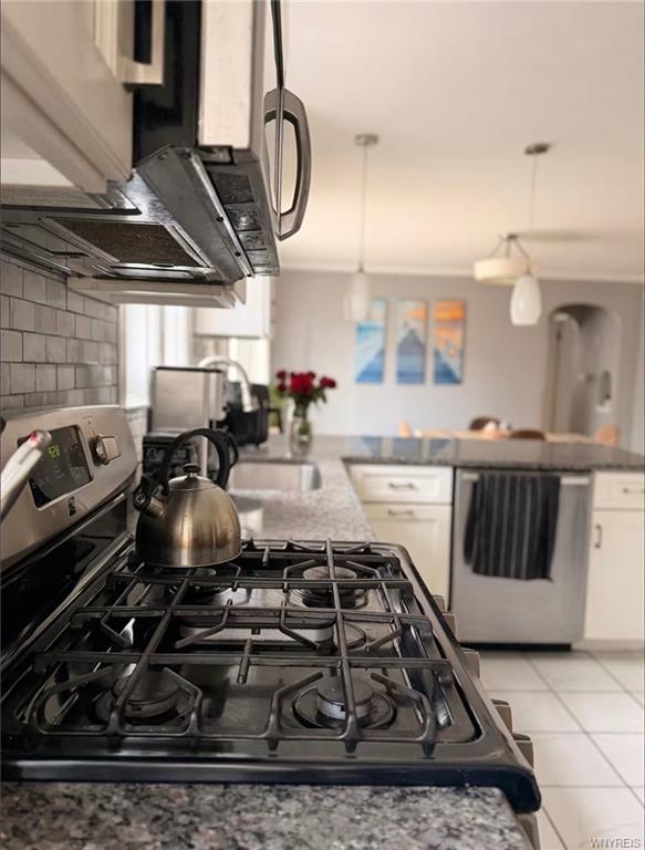 Building Photo - 30 Manlon Terrace