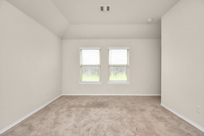 Building Photo - 25634 Royal Catchfly Rd