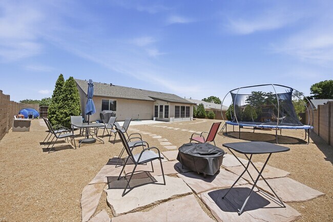 Building Photo - 7419 E Mingus Trail