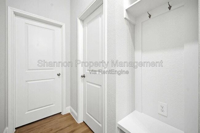Building Photo - 7631 Cattail Shallows Ln