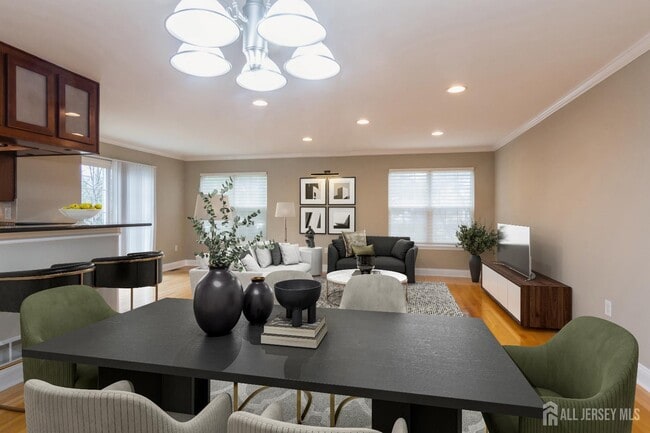 Building Photo - 34 Chimney Ct