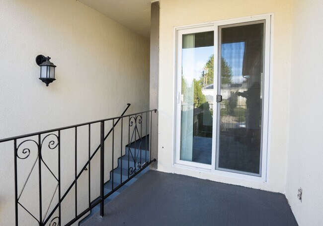 Building Photo - 1507 Brookvale Dr