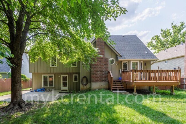 Building Photo - 2024 S Downing St