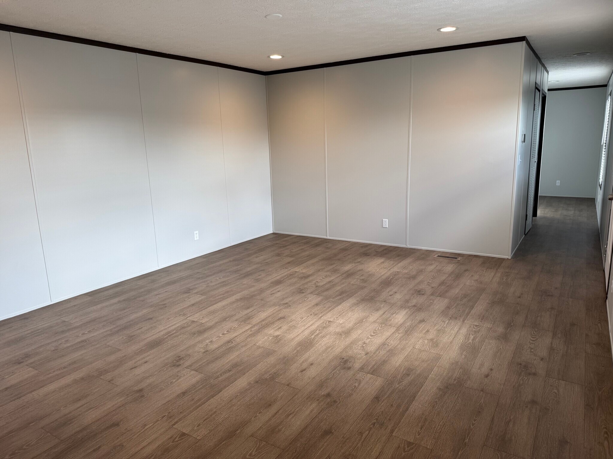 Building Photo - 122 Prairie Dr