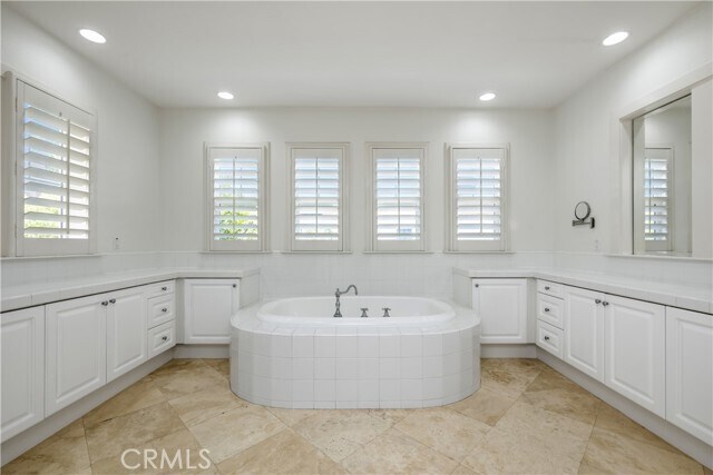 Building Photo - 26 Marble Sands