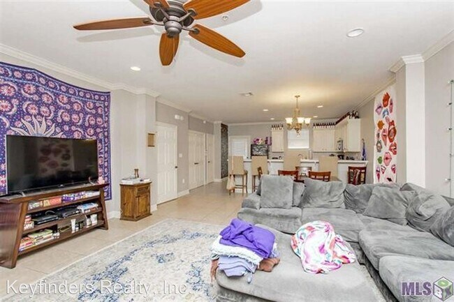 Building Photo - 3 br, 2 bath House - 1502 Harwich Dr., Unit C