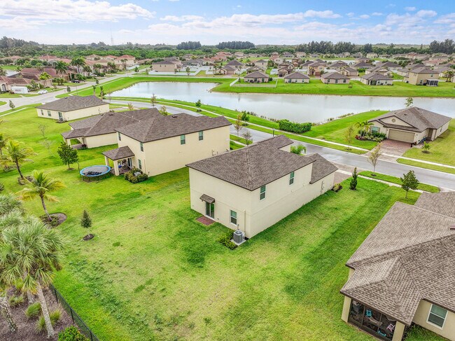 Building Photo - 1012 Bent Creek Dr