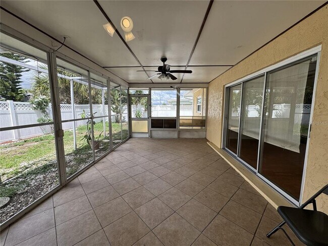 Building Photo - 517 Mt Vernon Dr
