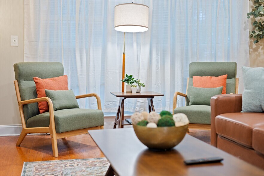 Building Photo - 13581 Weycroft Cir