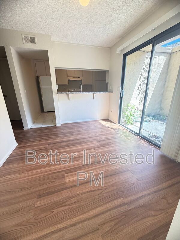 Building Photo - 2808 Tachevah Dr