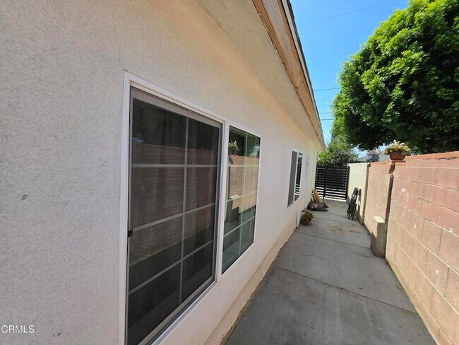 Building Photo - 16034 San Fernando Mission Blvd