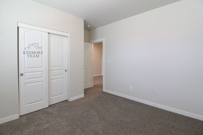 Building Photo - 5038 W 28th Ave